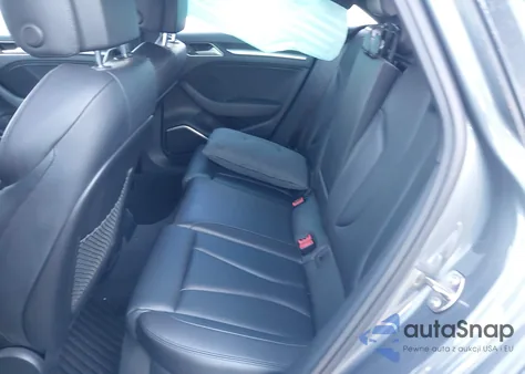 2018 Audi A3 2.0T Premium/2.0T Tech Premium z USA, uszkodzony, nr VIN WAUJ8GFF9J1004333